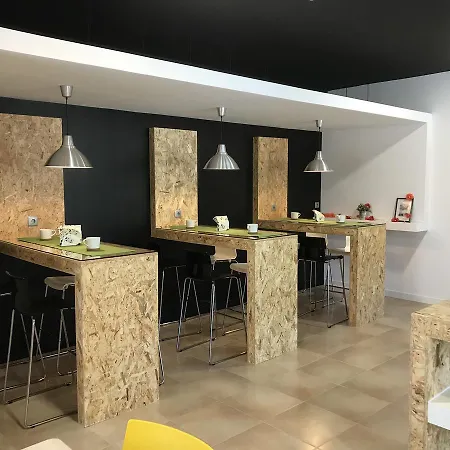 O Pedron & Hostel