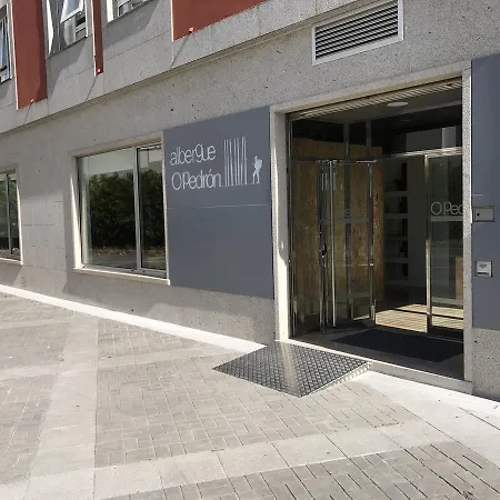 O Pedron & بيت شباب Padrón