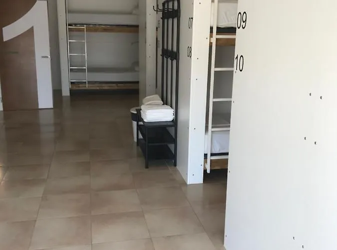 O Pedron & Hostel