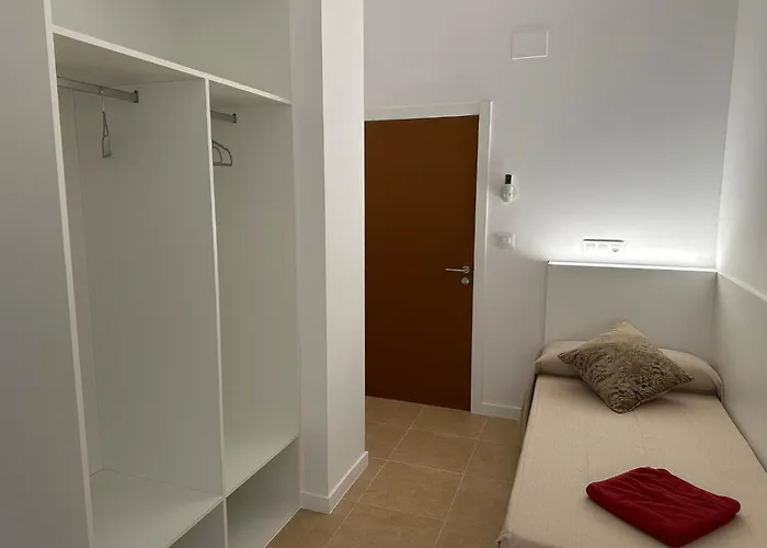 O Pedron & Hostel